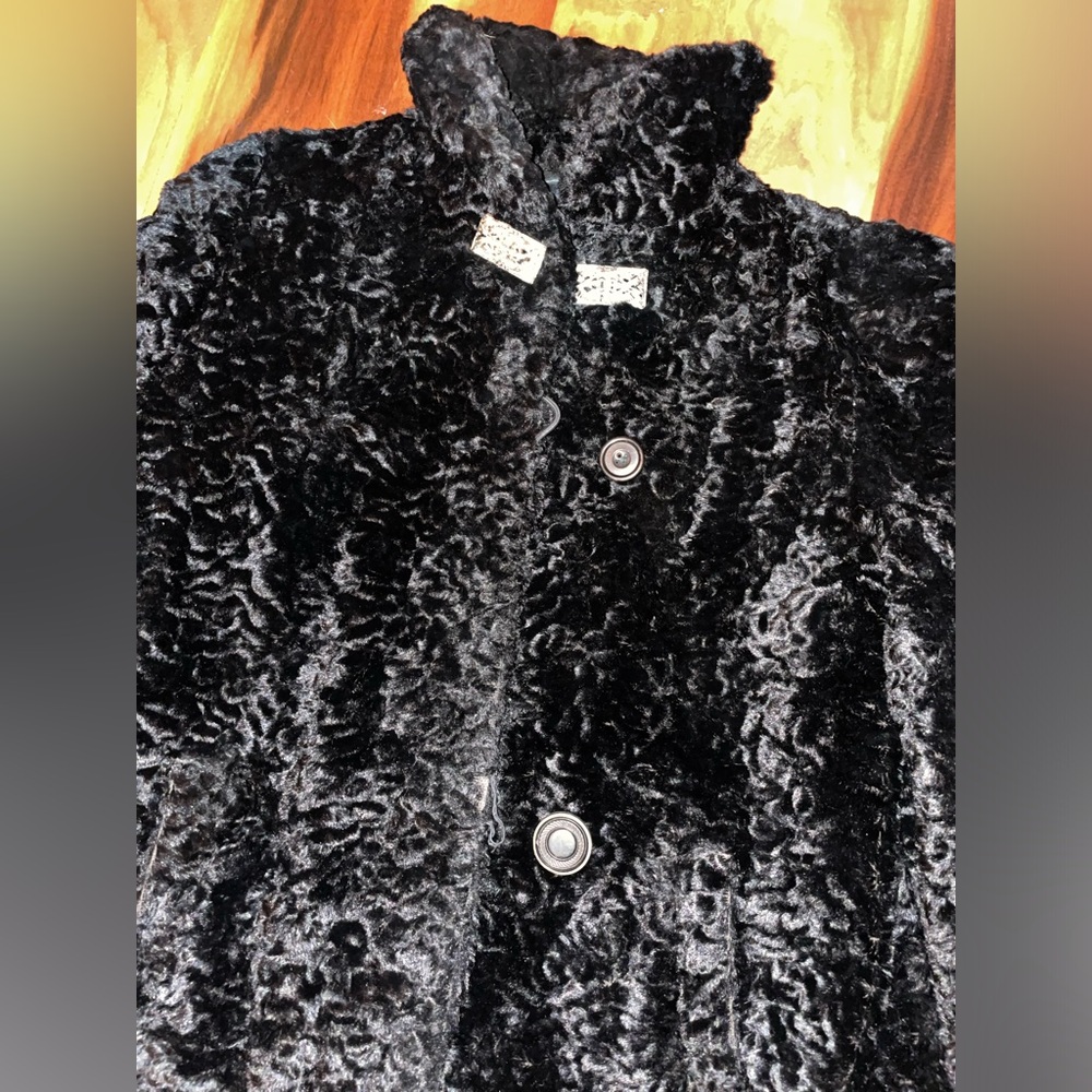 1930s Alaskan Kurl Black Mohair Coat - image 2